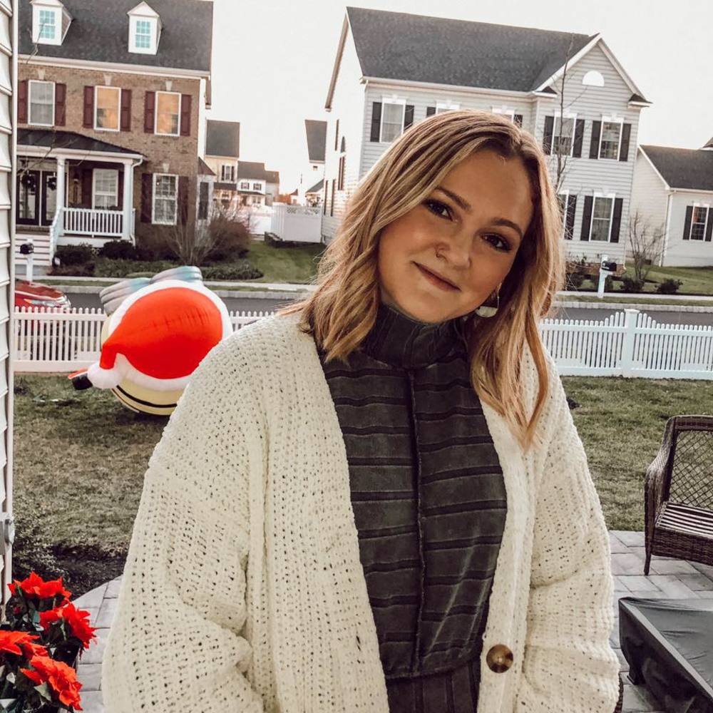 Meet your Posher, Madi